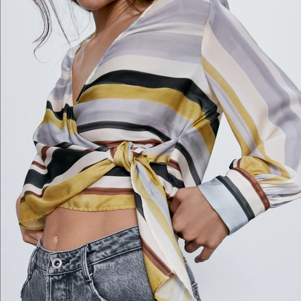Sateen wrap blouse - Picture 3 of 11